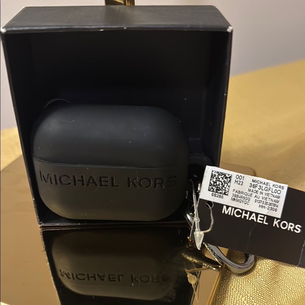 Michael Kors Matte Black AirPods Holder